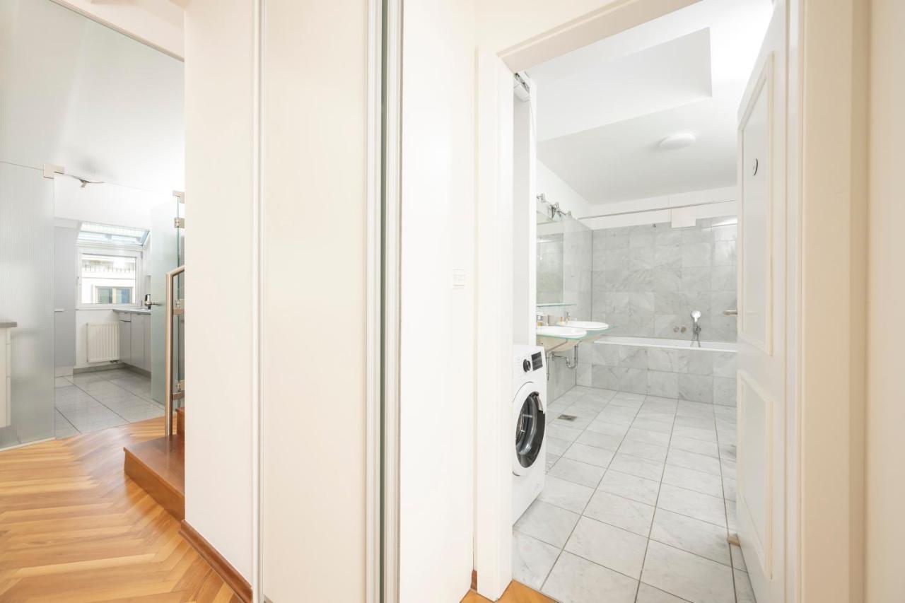 Апартаменты Penthouse Staatsoper Вена Экстерьер фото